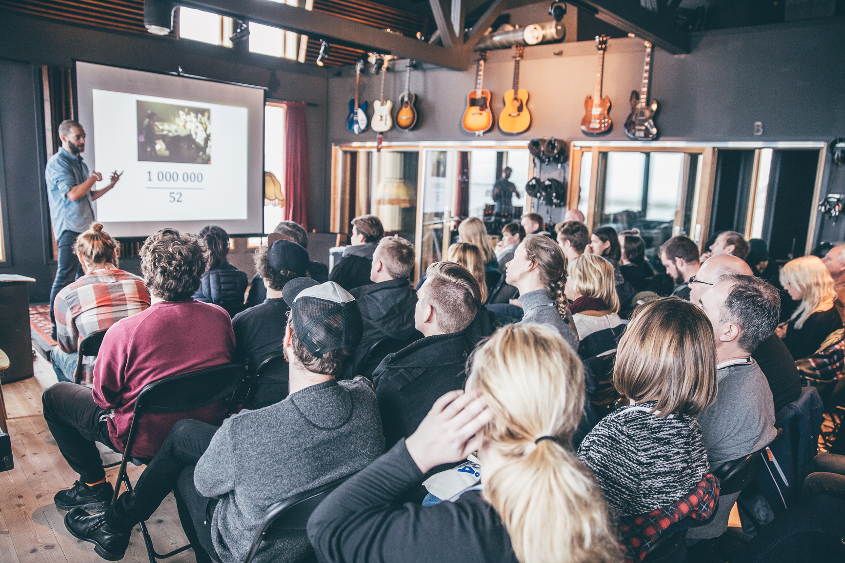 Illustrasjonsfoto fra workshop om økonomistyring fra Arrangørkonferansen 2015 i Ålesund. Foto: Johannes Lovund