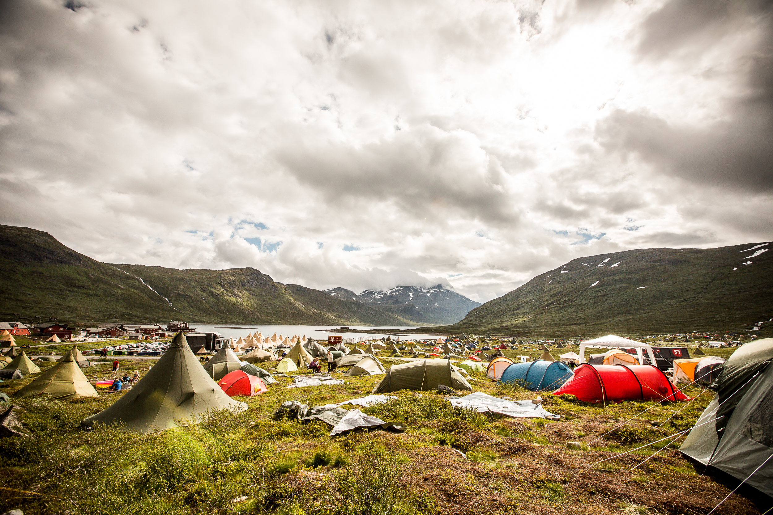 Illustrasjonsbilde fra deler av campen til Vinjerock-festivalen i Jotunheimen 2016. Foto: Joakim Mangen