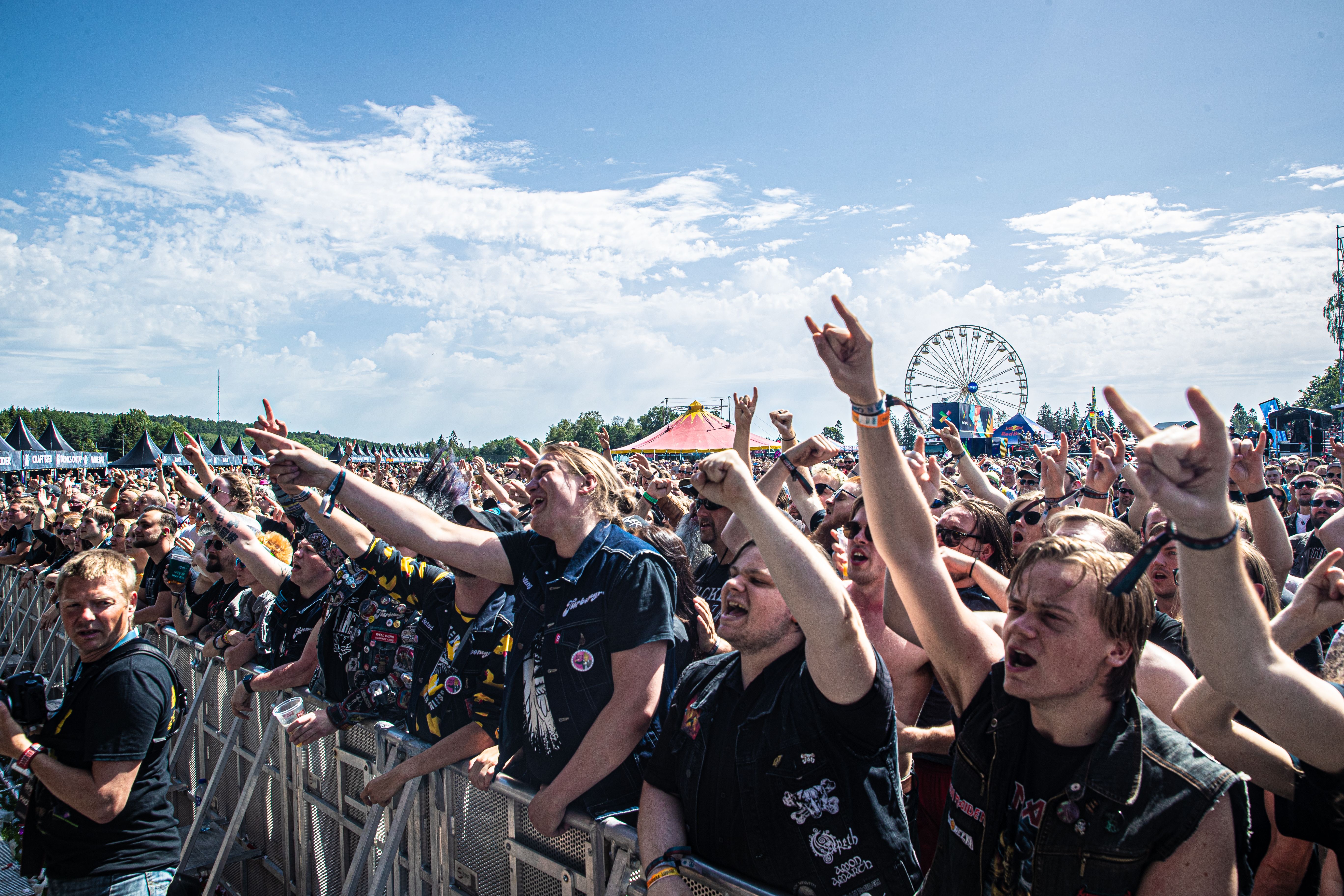 En trygg og god opplevelse skapes sammen med publikum. Illustrasjonsbilde fra initiativtaker til #safefestivals, Tons Of Rock. Foto: Håvard Nesbø. 