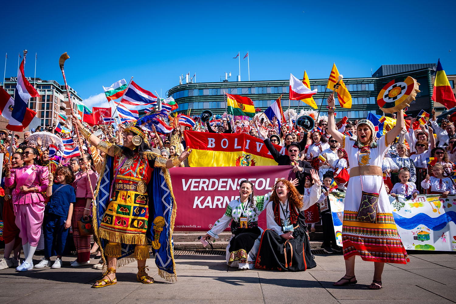 Dette bildet fra Verdensfolk, fra gjennomføringen av Verdenskarnevalet, er en av finalistene i kategorien Årets Øyeblikk. Foto: Robin Heal